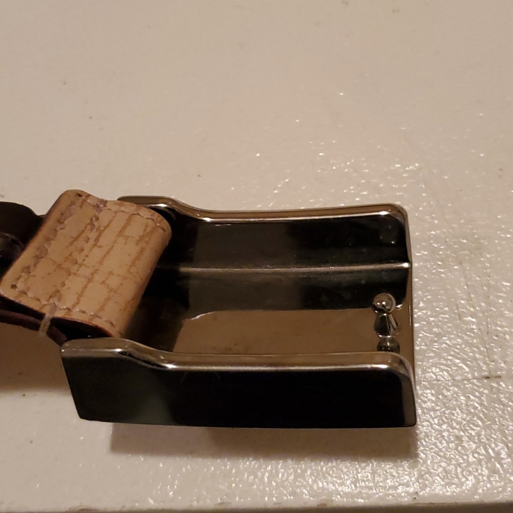 Gucci Leather & Canvas Belt 🎊 Host Pick - Picture 7 of 12